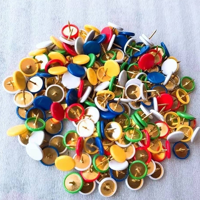 Head Pin Assorted - 130 Stück runde Reißzwecken in zufälliger