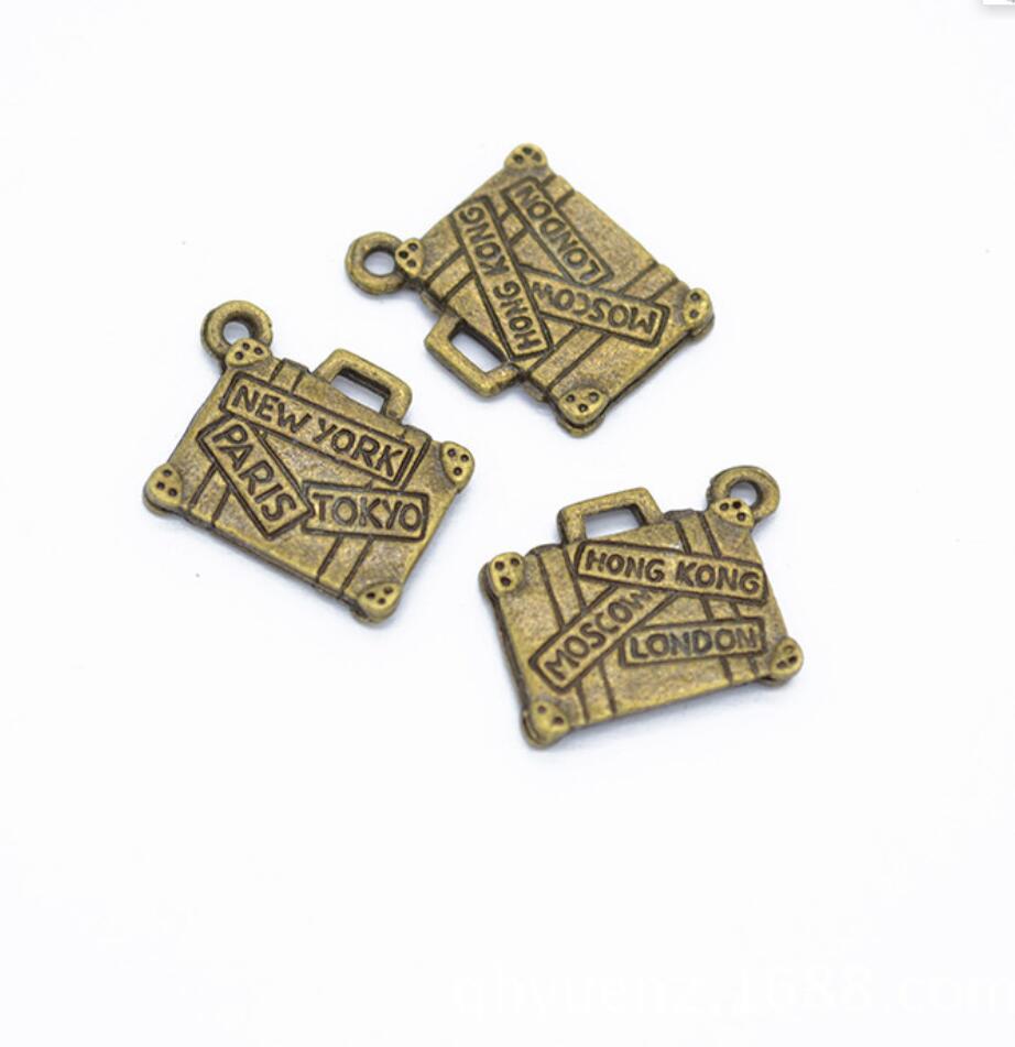 150 Stück Charms Reisetaschen  – Jewelry Making New York Bewertung und Preis